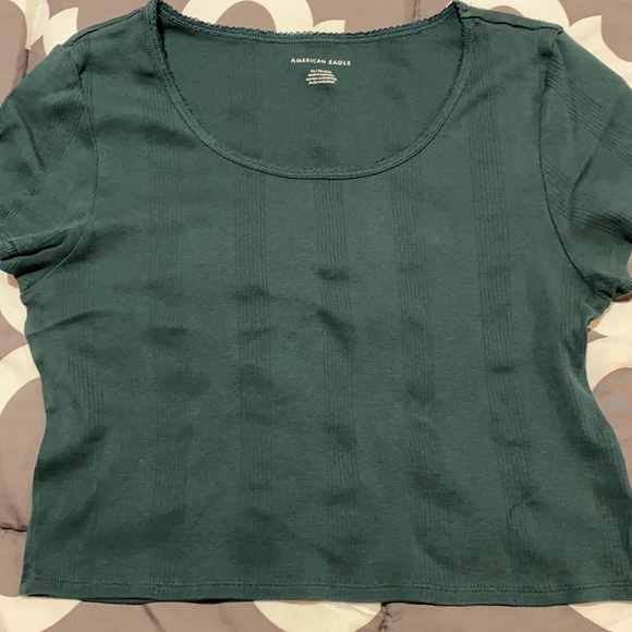 🌲beautiful green AE top 🌲 - Picture 3 of 5